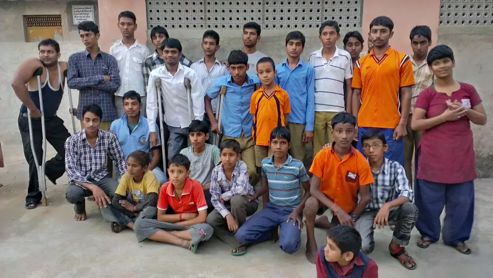 Janmdin Manao Ped Lagao